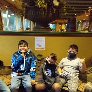 Meet your Posher, Sam